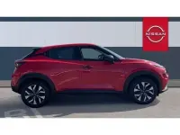 Usado Nissan Juke Acenta Premium 114 HP (83 kW) 2024 Vermelho SUV