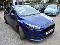 Used Ford Focus ST 185 HP (136 kW) 2016 Blue Hatchback