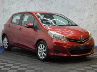 Used Toyota Yaris 90 HP (66 kW) 2012 Red Hatchback