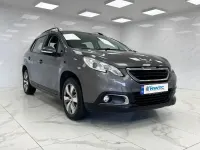 Usado Peugeot 2008 Active 75 HP (55 kW) 2015 Cinzento SUV
