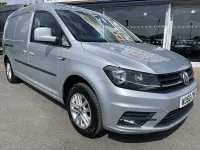 Używany VW Caddy Highline 101 KM (74 kW) 2016 Srebrny Minivan
