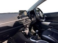 Second-hand Kia Picanto X-Line 67 CP (49 kW) 2022 Portocaliu Hatchback