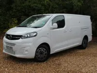 Używany Vauxhall Vivaro 100 KM (73 kW) 2023 Biały Minivan