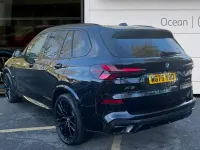 Usado BMW X5 M Sport 294 HP (216 kW) 2025 Preto SUV