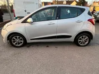 Used Hyundai i10 Premium 67 HP (49 kW) 2015 Silver Hatchback