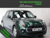 Begagnad Mini ONE Hatch 102 HK (75 kW) 2017 Grön Halvkombi