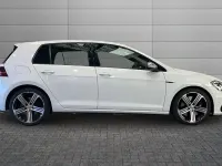 Used VW Golf VII R 300 HP (220 kW) 2019 Pure white Hatchback