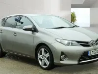 Used Toyota Auris Multidrive S 132 HP (97 kW) 2014 Bronze Hatchback