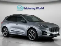 Usado Ford Kuga ST-Line X 190 CV (139 kW) 2021 Plateado SUV