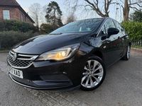 Used Vauxhall Astra Design Edition 105 HP (77 kW) 2017 Black Hatchback