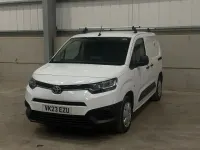 Used Toyota Proace Active 100 HP (73 kW) 2023 White MPV