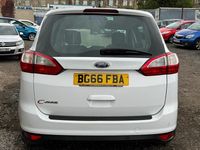 Used Ford Grand C-Max Zetec 120 HP (88 kW) 2016 White MPV