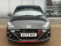 Neu Hyundai i10 N Line 90 PS (66 kW) 2025 Schwarz Kleinwagen