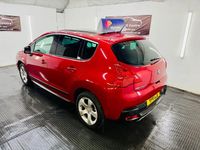 Used Peugeot 3008 112 HP (82 kW) 2011 Red Estate