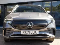 Käytetty Mercedes EQA250 AMG line 139 kW (190 HP) 2021 Harmaa Katumaasturi