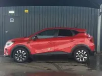 Used Renault Captur Evolution 91 HP (66 kW) 2023 Red SUV
