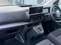 Used Peugeot Expert 143 HP (105 kW) 2025 White Van