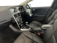 Used Volvo V40 Pro 120 HP (88 kW) 2018 Crystal white Hatchback