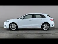 Begagnad Audi A3 Sport 150 HK (110 kW) 2023 Vit Sedan