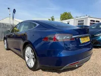 Used Tesla Model S 235 kW (320 HP) 2015 Blue Hatchback