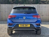 Usado VW T-Roc Design 150 HP (110 kW) 2018 Azul SUV