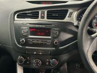 Used Kia Ceed 2013 Red Hatchback