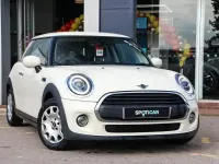 Used Mini ONE Classic 101 HP (74 kW) 2019 White Hatchback