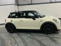 Used Mini Cooper S 192 HP (141 kW) 2018 White Hatchback