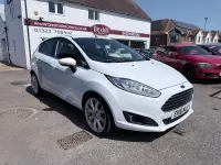 Used Ford Fiesta Titanium 2016 White Hatchback