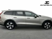 Used Volvo V60 CC Plus 188 HP (138 kW) 2019 Grey Estate