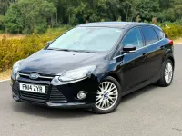 Used Ford Focus Zetec 125 HP (91 kW) 2014 Black Hatchback