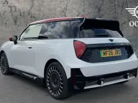 New Mini Cooper Hatch 186 kW (254 HP) 2026 White Hatchback