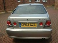 used Lexus IS200 2.0