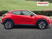 Begagnad Nissan Juke Acenta 117 HK (86 kW) 2024 Röd SUV