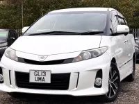 Usado Toyota Estima 2024 Blanco Monovolumen