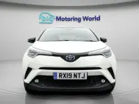 Used Toyota C-HR 122 HP (89 kW) 2019 White SUV