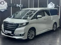 Used Toyota Alphard 2024 White MPV