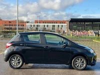 Used Toyota Yaris 69 HP (50 kW) 2017 Black Hatchback