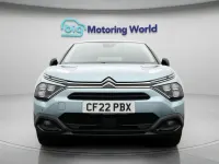 Używany Citroën e-C4 Shine 100 kW (136 KM) 2022 Niebieski Hatchback