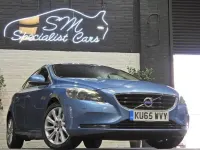 Używany Volvo V40 SE Lux 190 KM (139 kW) 2015 Niebieski Hatchback