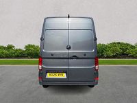 Usado VW Crafter 140 HP (102 kW) 2025 Cinzento Van