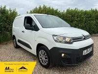 Used Citroën Berlingo 100 HP (73 kW) 2019 White MPV
