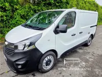 Used Vauxhall Vivaro S 95 HP (69 kW) 2017 White MPV