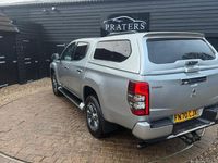 Usado Mitsubishi L200 150 HP (110 kW) 2019 Prateado Pickup