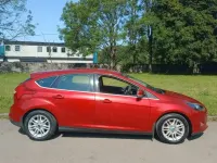 Used Ford Focus Titanium 125 HP (91 kW) 2012 Red Hatchback