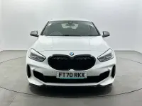 Begagnad BMW M135 Sport Line 2021 Vit Halvkombi