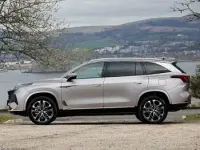 New MG MGS9 299 HP (219 kW) 2026 Silver SUV
