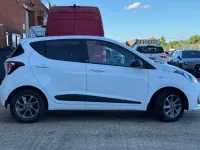 Used Hyundai i10 GO! 67 HP (49 kW) 2018 White Hatchback