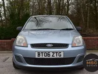 Second-hand Ford Fiesta Style 79 CP (58 kW) 2006 Albastru Hatchback