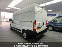 Używany Peugeot Boxer 140 KM (102 kW) 2022 Biały Van